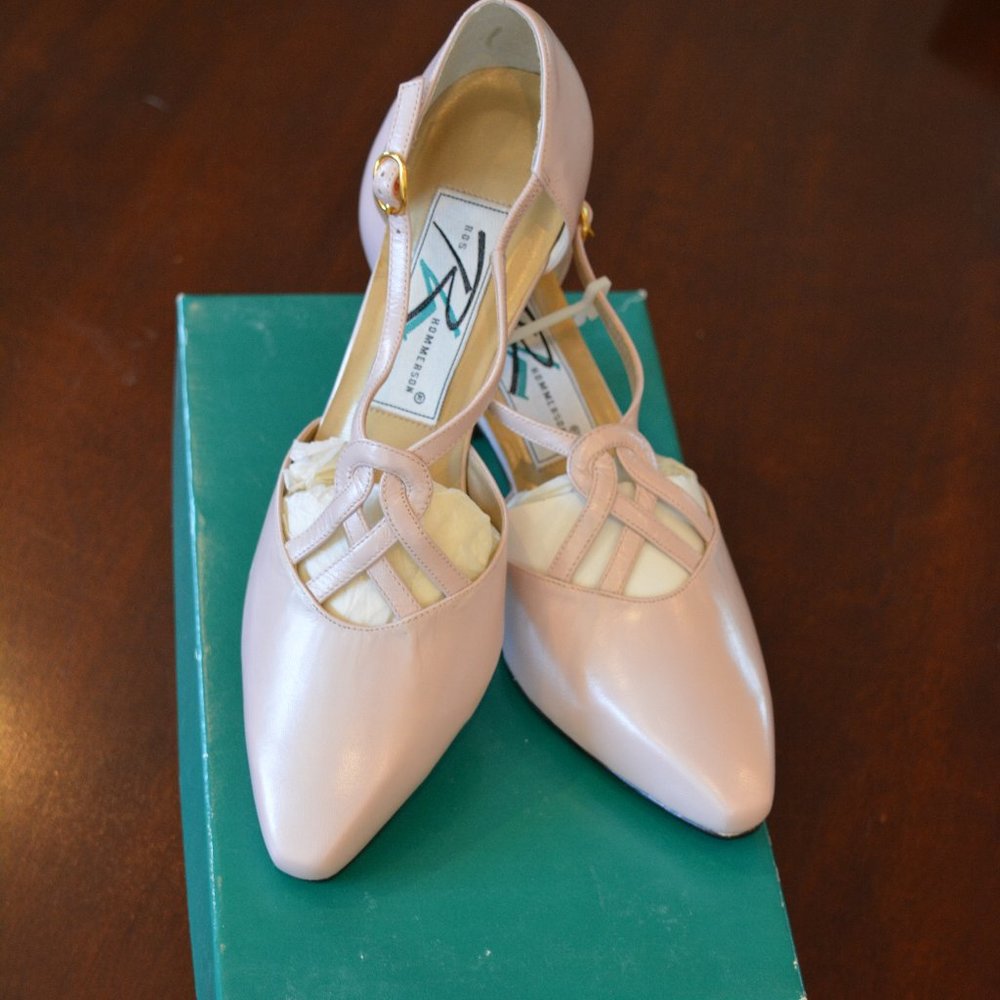 Ros Hommerson   women's  dress shoes size  7  NWT